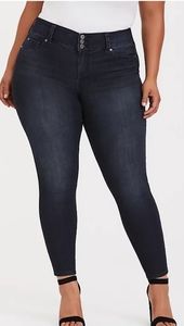 Torrid Dark Wash Super Stretch Jeggings 16 Pants